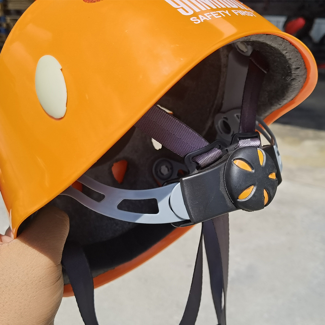 หมวกกันกระแทกก่อสร้าง